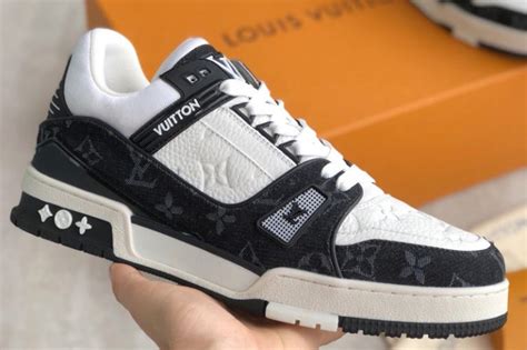 lv trainer replica